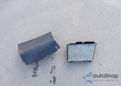 2002 Mercedes-Benz C 32 Amg z USA, uszkodzony, nr VIN WDBRF65J32F185444